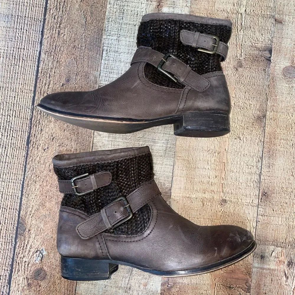 Skechers Stagecoach Brown Ankle Boots, Size 10